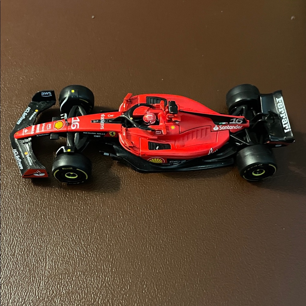 BURAGO SF23 FERRARI FORMULA RACING 1:43